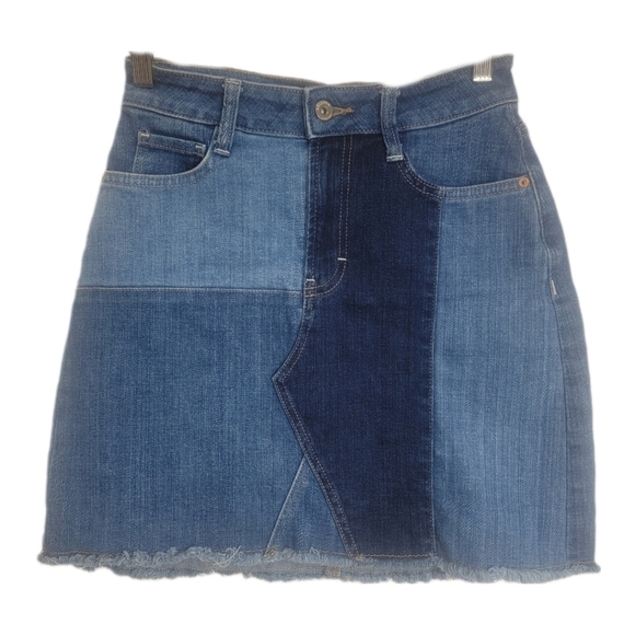 ARIZONA JUNIORS TWO TONE PATCHWORK DENIM MINI SKIRT STRETCHY BLUE JEAN WOMENS 3 - Picture 1 of 9